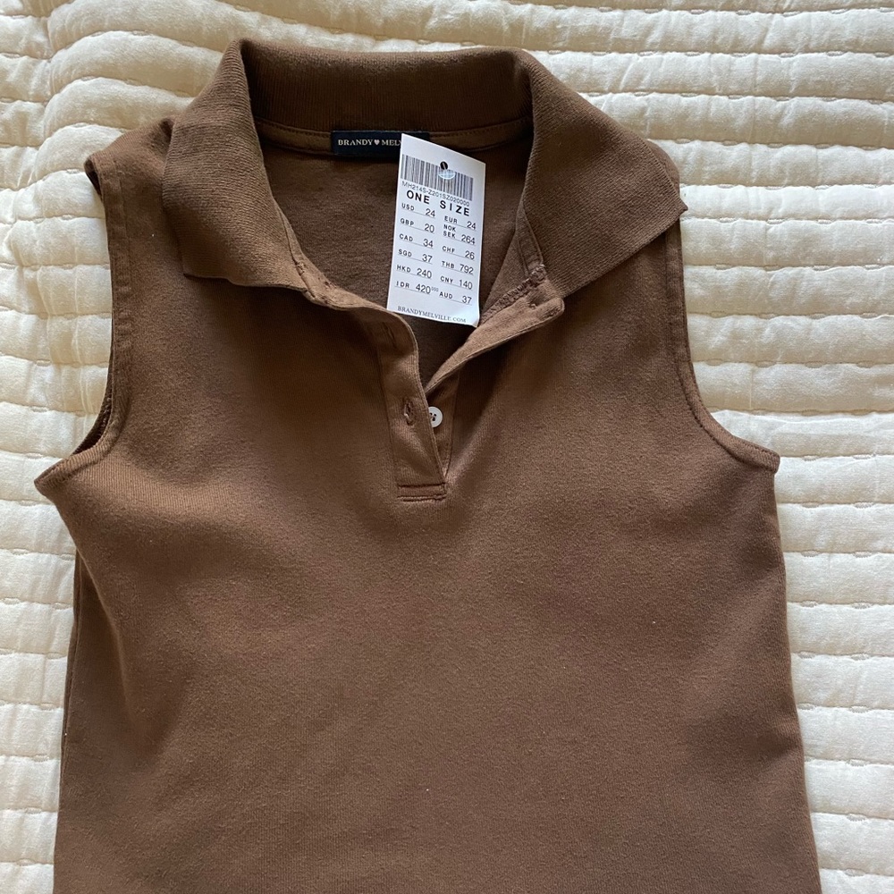 SOLD: Brandy Melville Top NWT 🤎